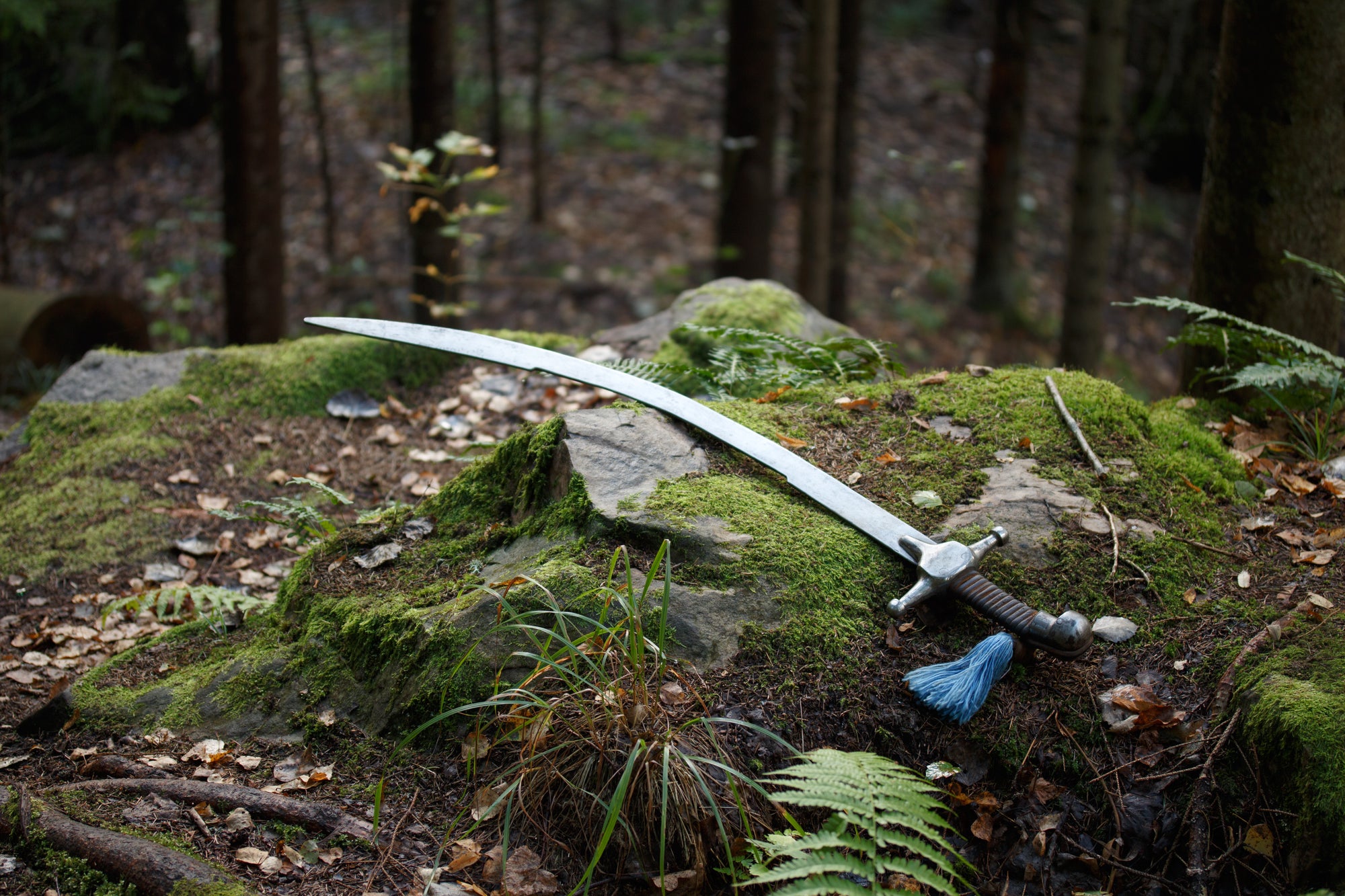 The Middle Eastern Calvary Sword: The Scimitar – BladesPro US