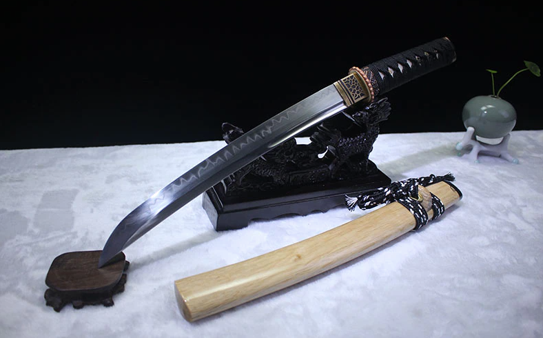 Hone T10 Clay Tempered Steel Tanto Sword