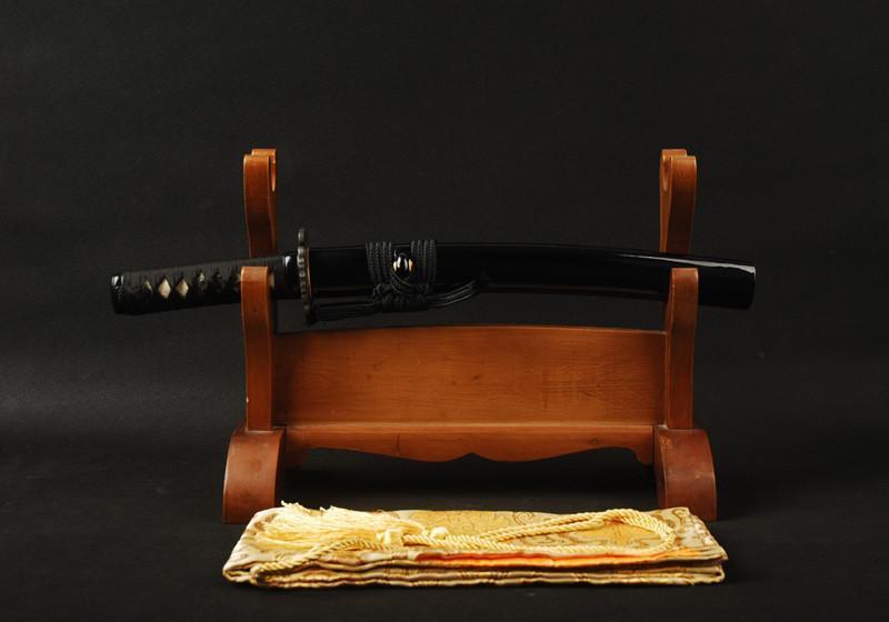 Knight Clay Tempered Folded Carbon Steel Tanto Sword