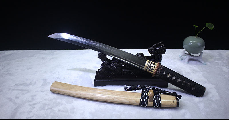 Hone T10 Clay Tempered Steel Tanto Sword