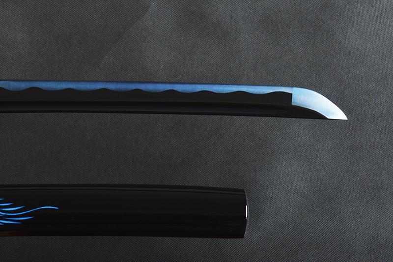 Ryū Carbon Steel Blue Blade Samurai Katana with Dragon Sheath